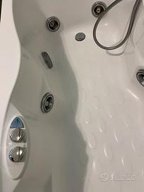 Jacuzzi vasca idromassaggio