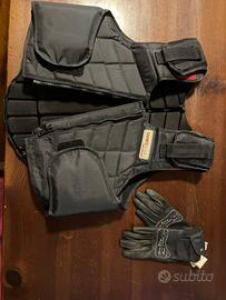 Corpetto protettivo e guanti