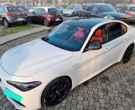Alfa Romeo Giulia VELOCE Q4 2.2 210CV