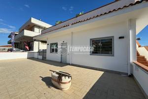 TRILOCALE PARI AL NUOVO CON POSTO AUTO