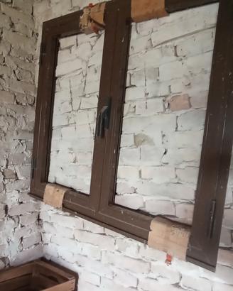 Telaio finestra in alluminio 