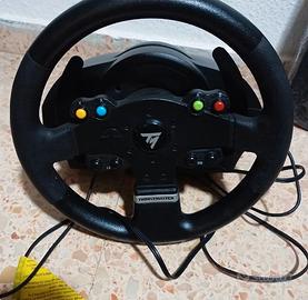Volante Thrustmaster