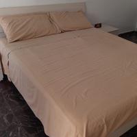 Cucina divano e camera da letto