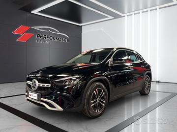 Mercedes GLA 180 d Advanced auto