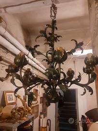 TRE LAMPADARI in ferro battuto, color verde