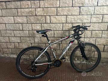Bicicletta  mtb