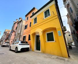 CASA SEMINDIPENDENTE A CHIOGGIA