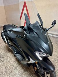 T-max 530 DX