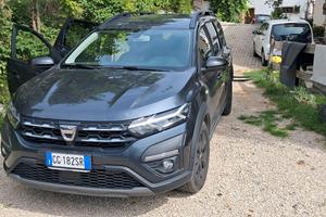 Dacia Jogger 1.0 GPL – 5 posti – 73.000 km – Ganci