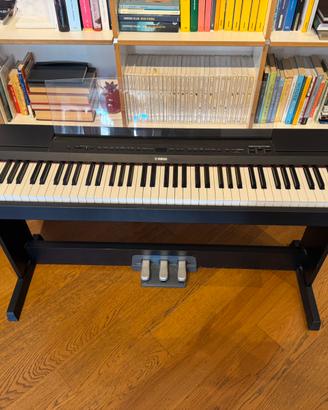Pianoforte digitale Yamaha P-255B