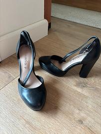 Décolleté nero numero 36 Tamaris