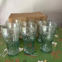 Confezione da 6 di vecchi bicchieri della coca-col
