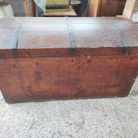 Antico vecchio baule legno arredo rustico