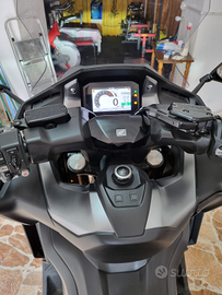 Honda forza 750 2024