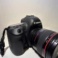 Canon 5D Mark IV