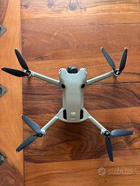 Dji mini 4 pro combo con case rigido