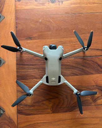 Dji mini 4 pro combo con case rigido