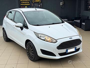 Ford Fiesta 1.5 TDCi 75CV 5 porte Titanium
