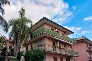 Ampio 4 vani con garage 30mq in piccolo residence