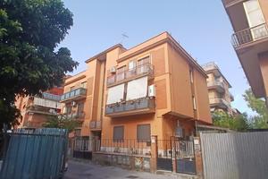 4 LOCALI A ROMA