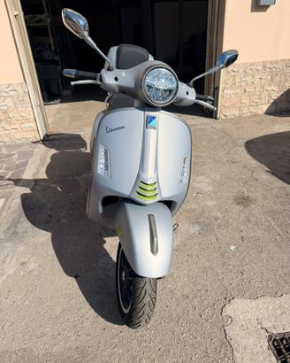 Vespa 300 super tech