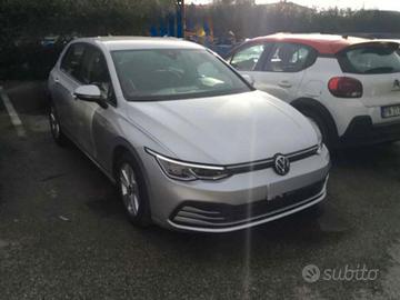 Volkswagen Golf 8 2.0 TDI 115 CV SCR Life