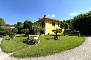 CASA INDIPENDENTE A SAN POSSIDONIO