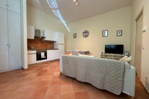 Bilocale arredato in parco