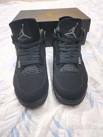 Air Jordan 4 Retro Black Cat - EU 43 