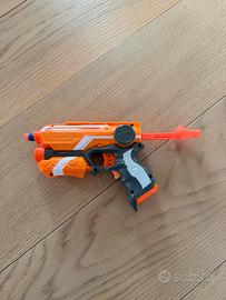 Nerf N-Strike Elite Firestrike pistola