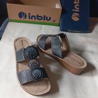 Ciabatta sandali a 2 fasce in pelle, zeppa cm 3