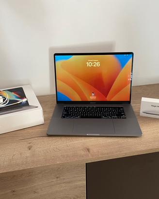 Macbook pro 16”