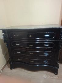 Mobile antico con ripiano in marmo