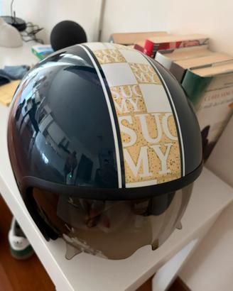 Casco suomy