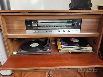 Mobile radio giradischi Grundig anni  70