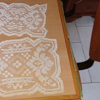 CENTRINI/Tovagliette ricamate a mano pezzi 4