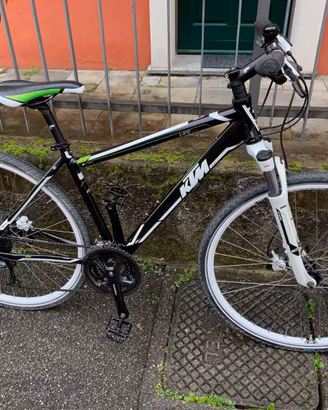 Ktm trekking con freni a disco perfetta