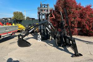 A189 - Braccio retro escavatore per trattore