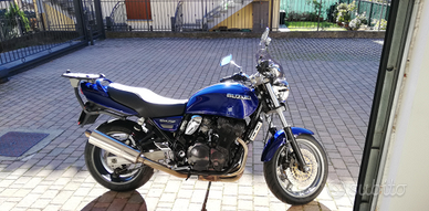 Suzuki GSX 750 Inazuma