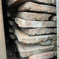 Mattoni, Tavelle, sassi da giardino e lastre marmo