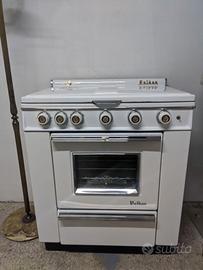 cugina e forno a gas 