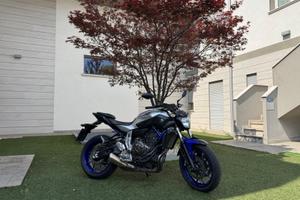 Moto Yamaha mt07