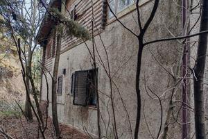 Villa in città da ristrutturare