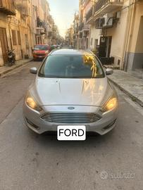  Ford Focus 1.6 diesel modello titanium 2015