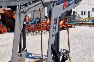 Caricatore frontale mx t408