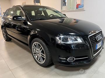 AUDI A3 SPB 2.0 TDI 140cv S-LINE gancio traino