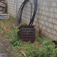 Cassoni Fami a bocca di lupo