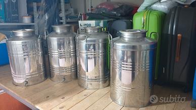 Contenitori per olio