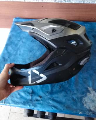 Casco Enduro MTB Leatt DBX 3.0 v19
