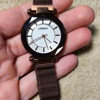 Orologio Urban con cinturino magnetico